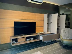 Composizione per la zona giorno modello People di Pianca a prezzo Outlet