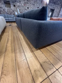 Con penisola Conrad di Felis a prezzo ribassato