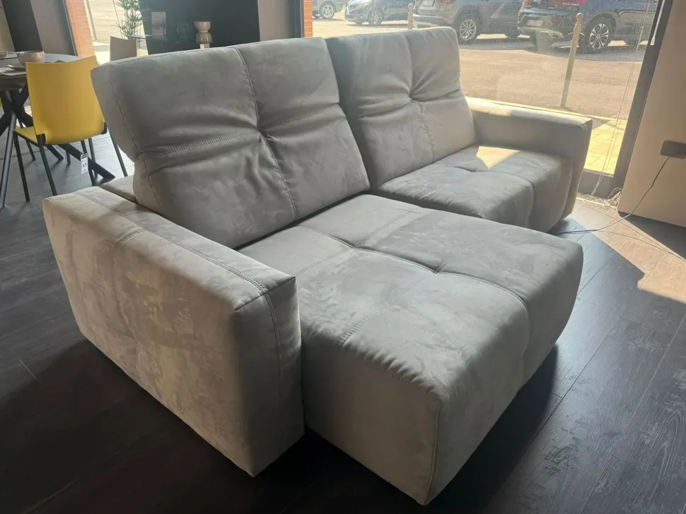 Con penisola Nicolas Calia: con uno SCONTO ESCLUSIVO del 39%