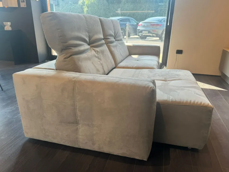 Con penisola Nicolas Calia: con uno SCONTO ESCLUSIVO del 39%