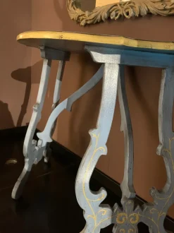 Consolle modello Consolle azzurra Artigianale scontata del 45%