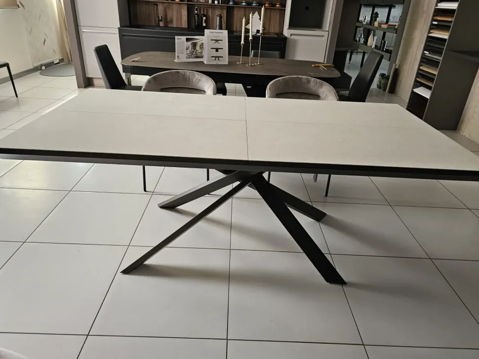 Contatta il venditore per scoprire il prezzo del tavolo Tavolo ceramica luce Ozzio