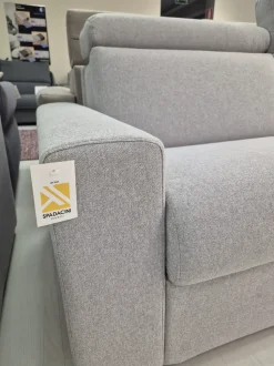 Divano 208 in Tessuto non sfoderabile  di Artigianale scontato 30%