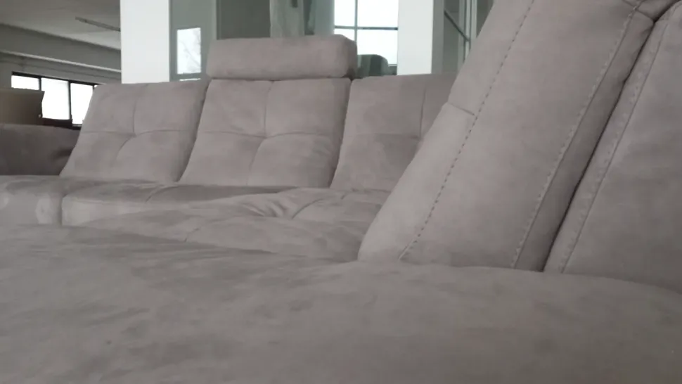 Divano Alan di Calia in stile moderno a prezzo Outlet