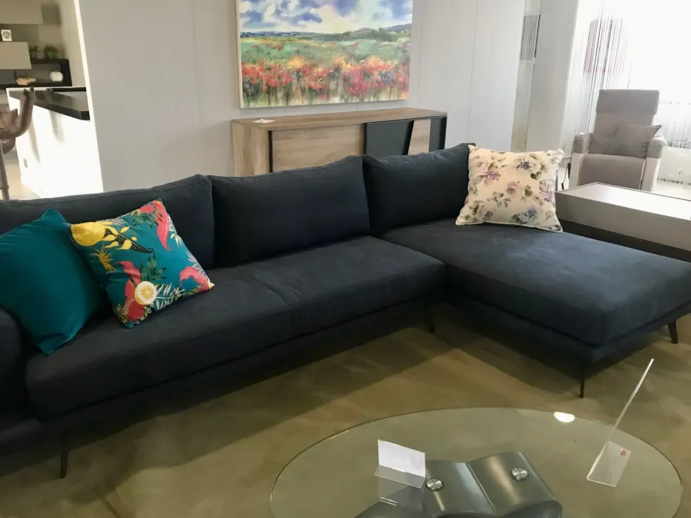 Divano angolare Philip Doimo salotti SCONTO 40%