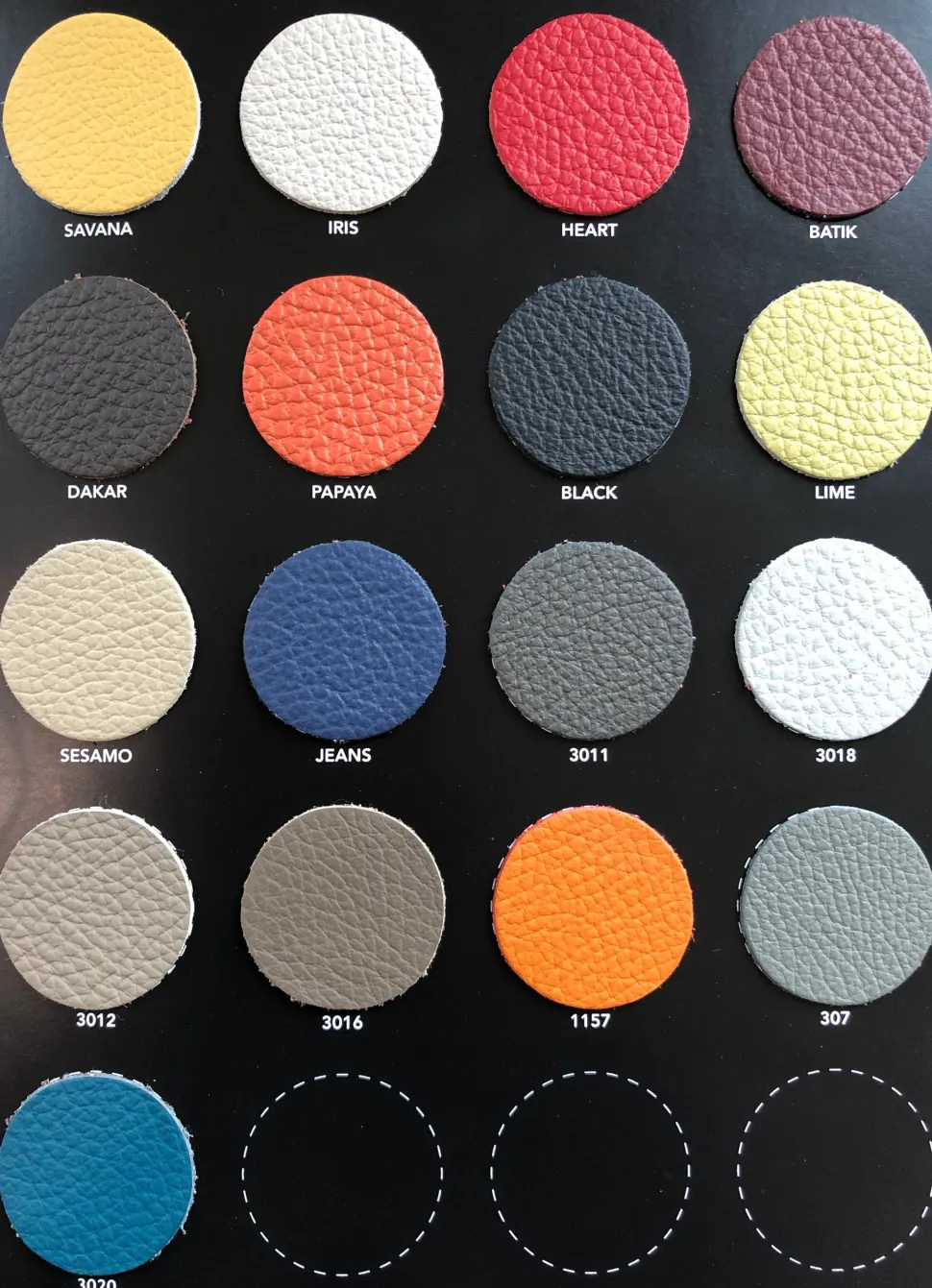 Divano Chesterfield Artigianale in Offerta Outlet