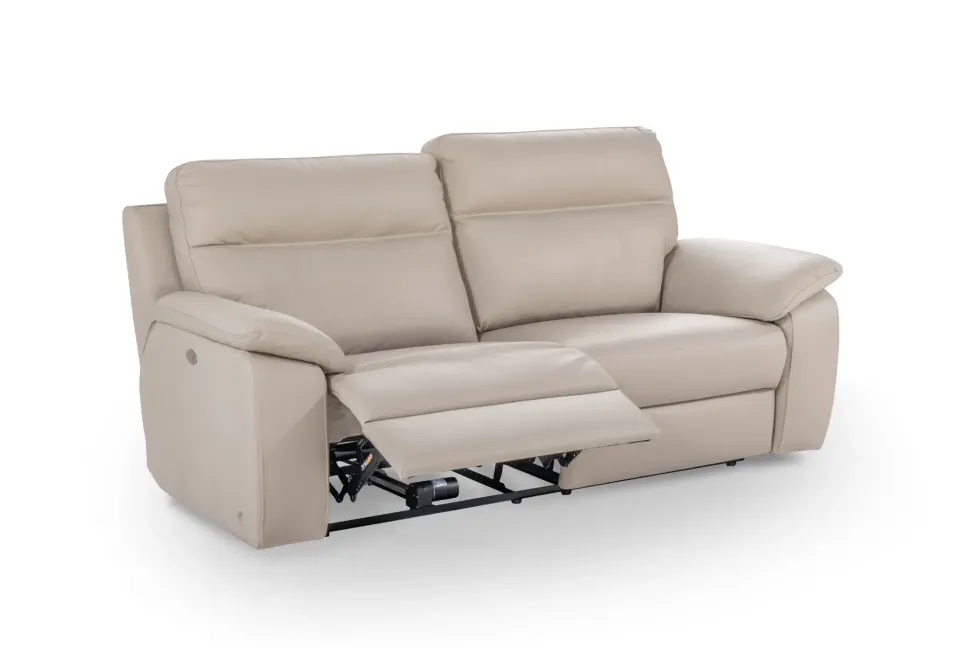 Divano classico pelle Mara di Artigianale con sconto del - 50%