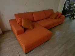 Divano con penisola Artek Artigianale in Offerta Outlet