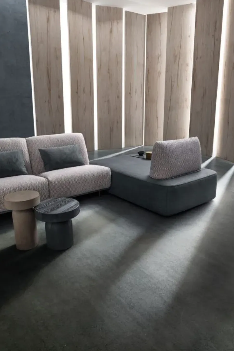 Divano Con penisola Blank° Samoa in Offerta Outlet a 1855 Euro