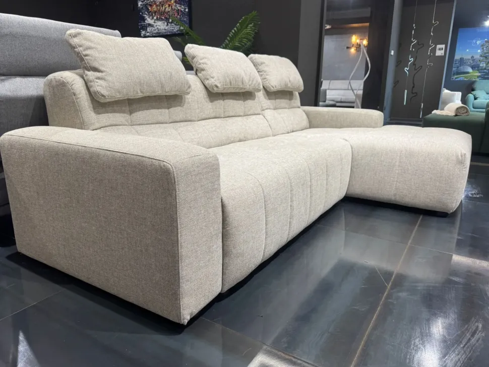 Divano Con penisola Mattia di Le comfort a prezzo scontato