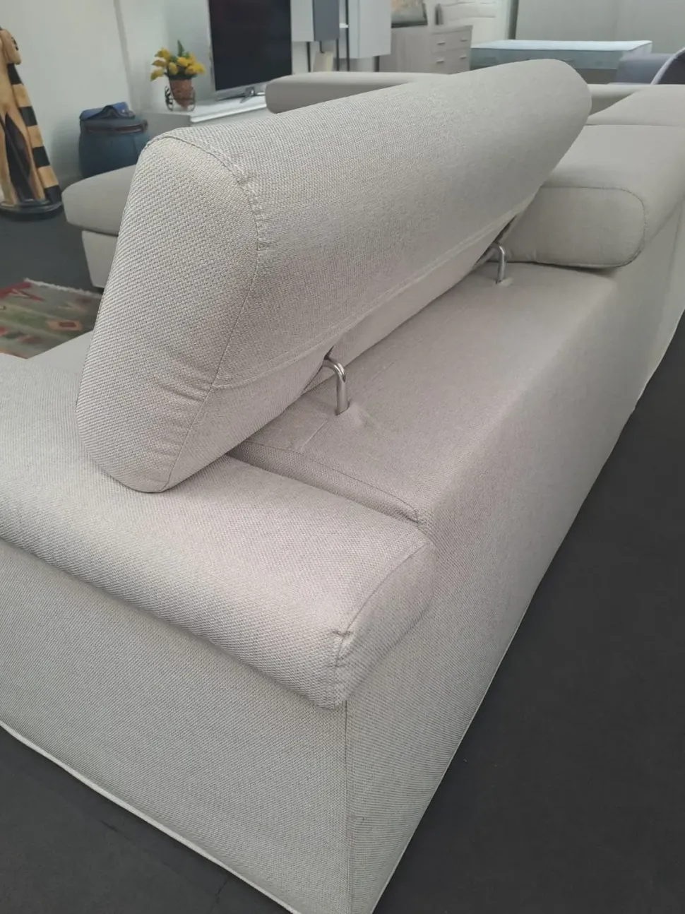 Divano con penisola modello Reflect di Samoa a prezzi convenienti