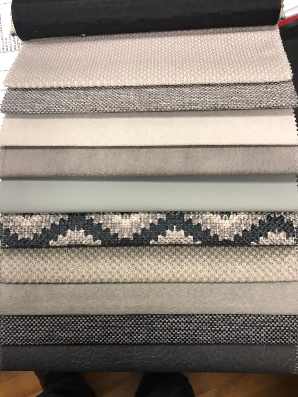 Divano con penisola modello Magnum di Crippa salotti in offerta