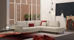 Divano con penisola modello Forest di Doimo salotti con forte sconto