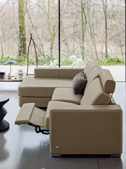 Divano con penisola pelle in poliuretano  Doimo salotti in Offerta Outlet