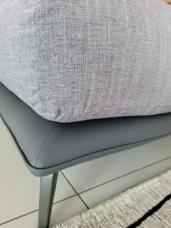 Divano con penisola tessuto in misto piuma Ditre italia a prezzo Outlet