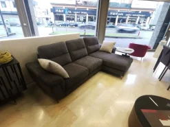 Divano Cupido tessuto in poliuretano  Le comfort in Offerta Outlet