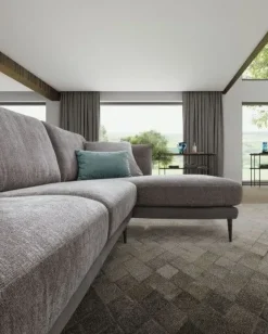 Divano da 4 posti modello Nicole di Le comfort scontato