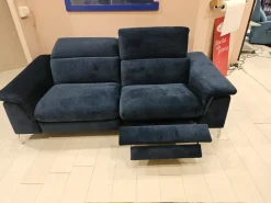 Divano da 2 posti modello Divano modello vittoria di Artigianale scontato