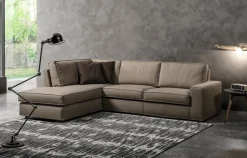Divano da 4 posti modello Divano mod.ingrid con chaise-longue rivestito in tessuto scontato del 50% di Excò scontato