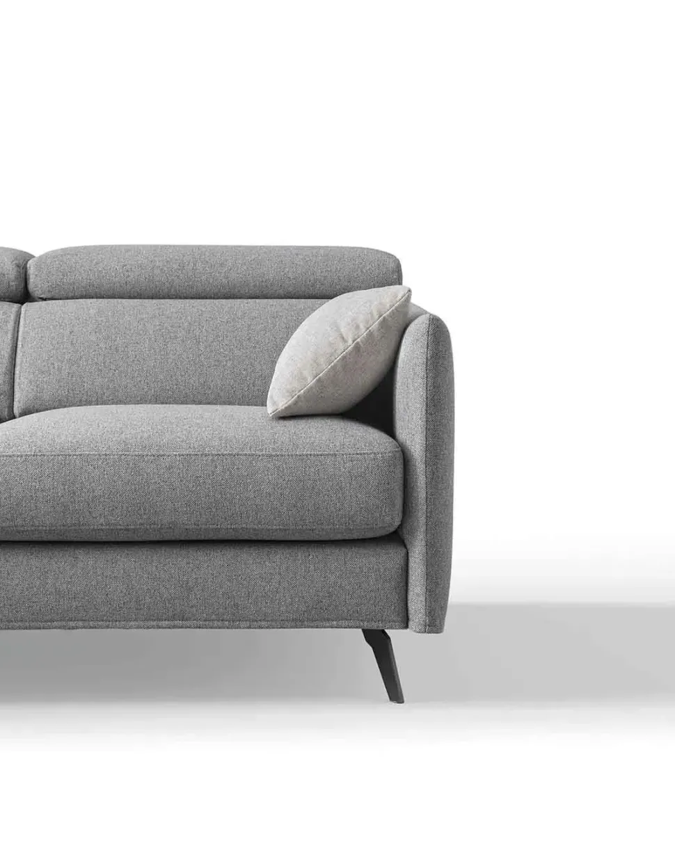 Divano da 3 posti modello Vanessa di Le comfort scontato