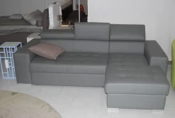 Divano da 3 posti modello Borg di Artigianale scontato