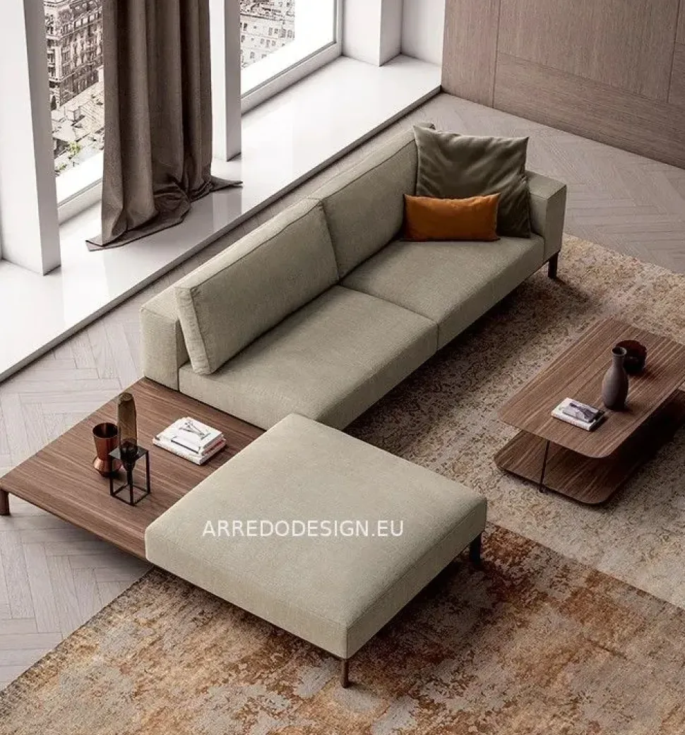 Divano da 4 posti modello Leonard di Doimo salotti scontato