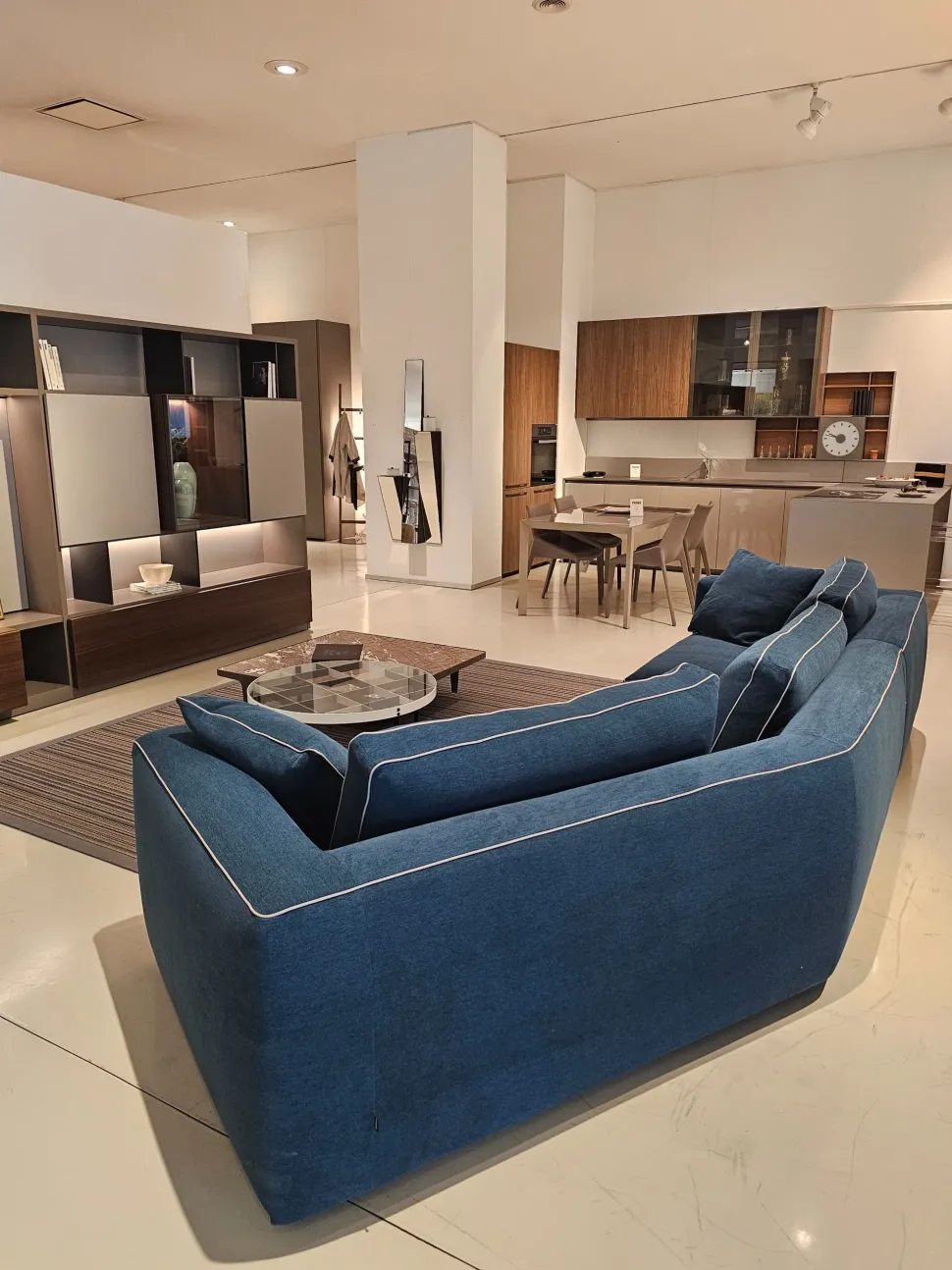 Divano da 4 posti modello Nice di Pianca scontato