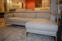 Divano da 4 posti modello Matt di Collezione esclusiva scontato