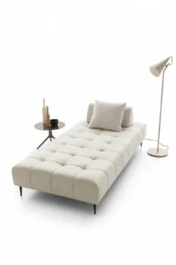 Divano da 3 posti modello Bower di Artigianale scontato