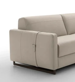 Divano da 3 posti modello Maya di Nicoline scontato