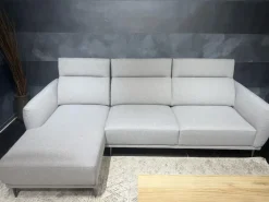 Divano da 3 posti modello Marko di Le comfort scontato