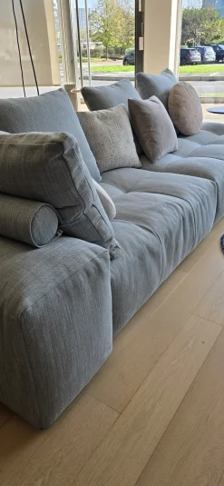 Divano design tessuto Pixel di Saba con sconto del - 40%