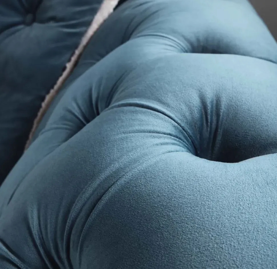 Divano Divano velluto completo di cuscineria vari colori in Tessuto non sfoderabile di Md work scontato 45%