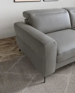 Divano Gareth di Le comfort in stile moderno in Offerta Outlet