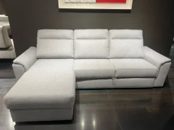 Divano Henry handmade di I classici in stile moderno a prezzo scontato