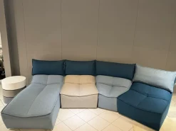 Divano Hip hop tessuto in poliuretano  Calia in Offerta Outlet