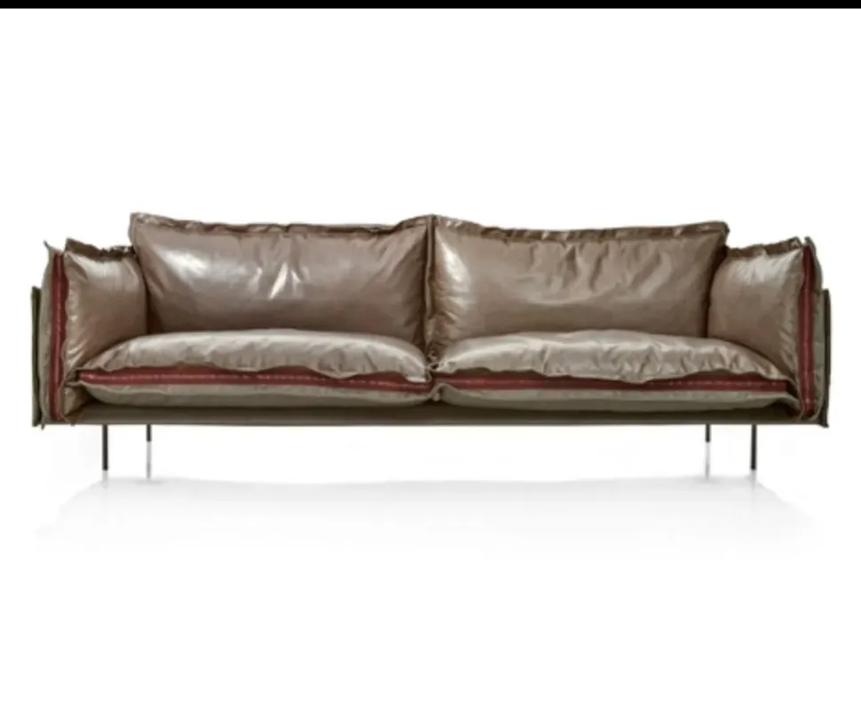 Divano in Pelle Arketipo a prezzo ribassato