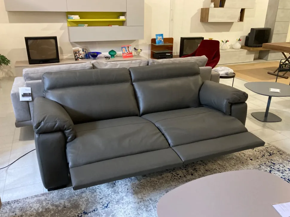 Divano in Pelle stile moderno modello William scontato - 60%