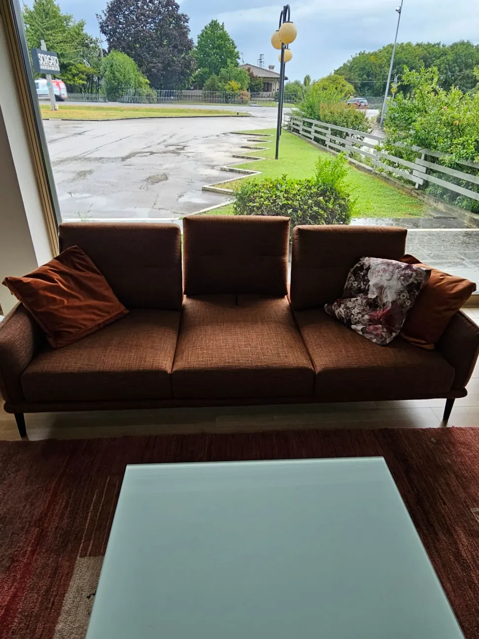 Divano in Tessuto Doimo salotti a prezzo scontato