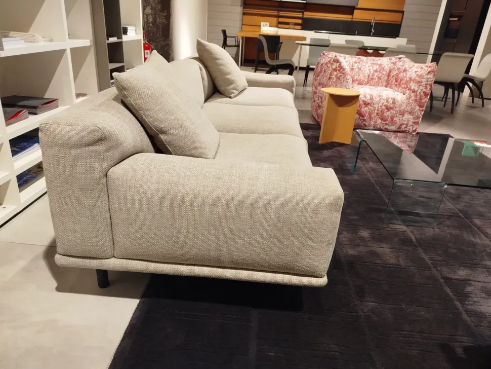 Divano in Tessuto stile design modello Timothy scontato - 53%