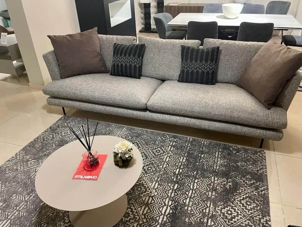 Divano in Tessuto stile design modello Lars scontato - 32%