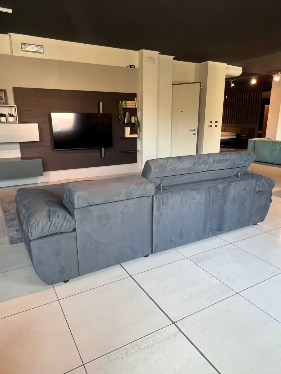 Divano in Tessuto stile moderno modello Divano nuovo scontato - 47%