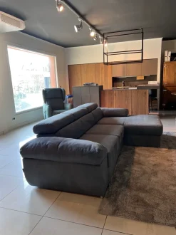 Divano in Tessuto stile moderno modello Divano nuovo scontato - 47%