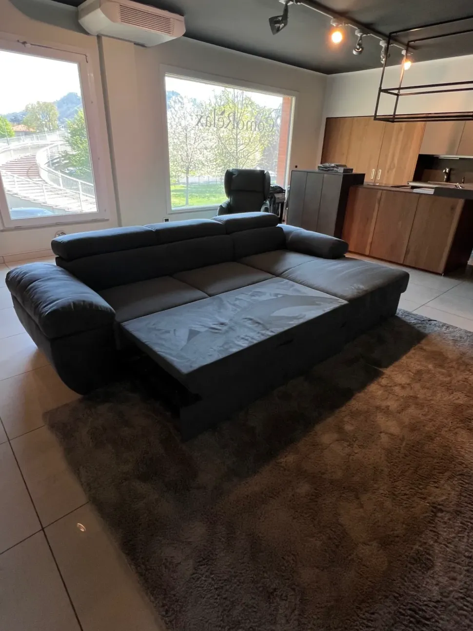 Divano in Tessuto stile moderno modello Divano nuovo scontato - 47%