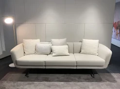 Divano in Tessuto stile moderno modello Betty scontato - 35%