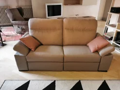 Divano in Tessuto stile moderno modello Valencia comfort scontato - 50%