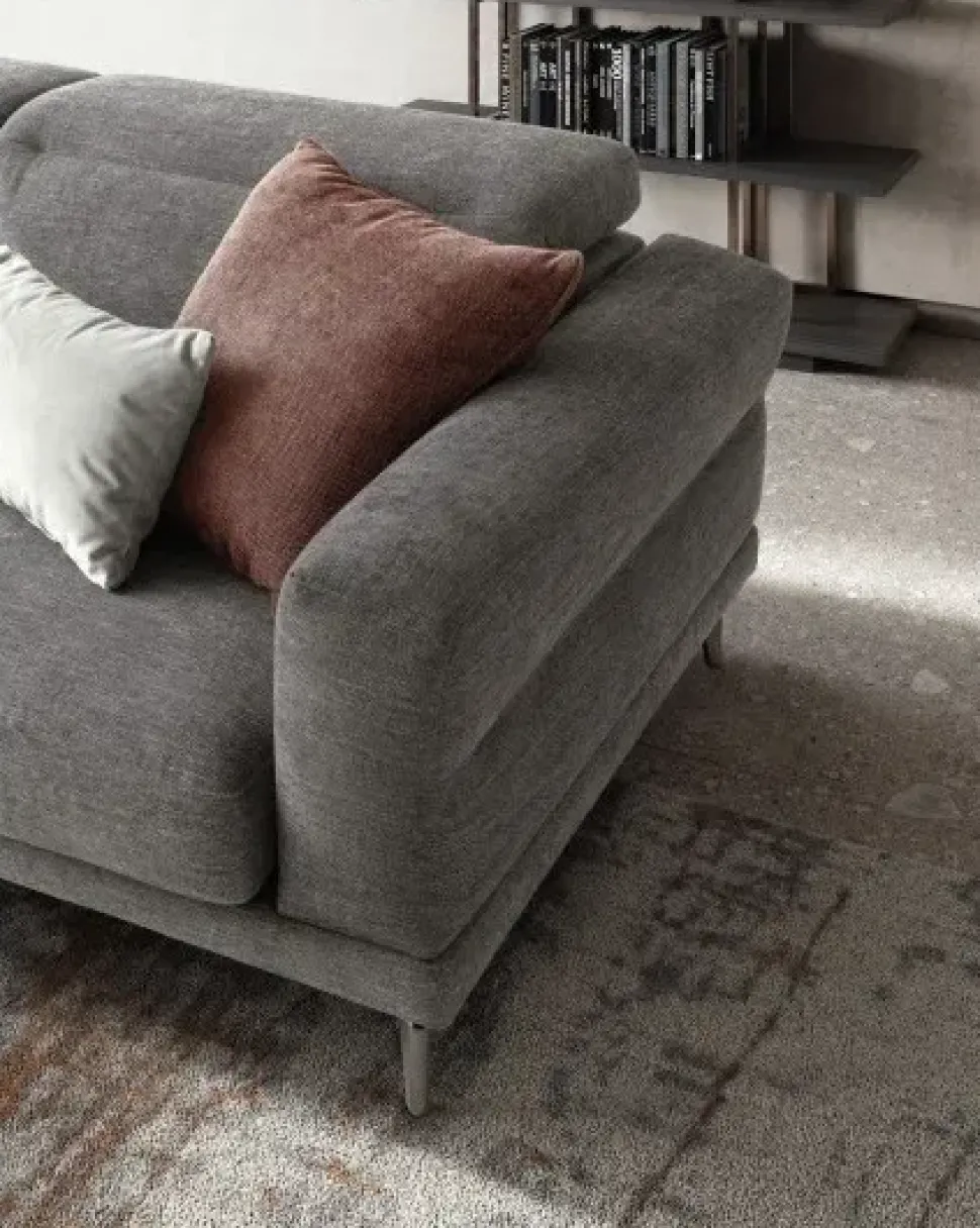 Divano Lambert in Tessuto sfoderabile di Le comfort scontato 35%