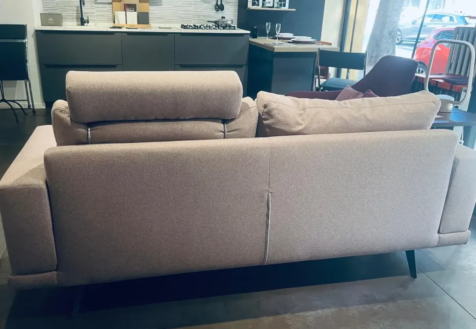 Divano Lineare Divano Doimo salotti in Offerta Outlet a 1798 Euro