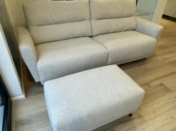 Divano Lineare modello Divano doimo salotti mod victor di Doimo salotti a prezzi convenienti