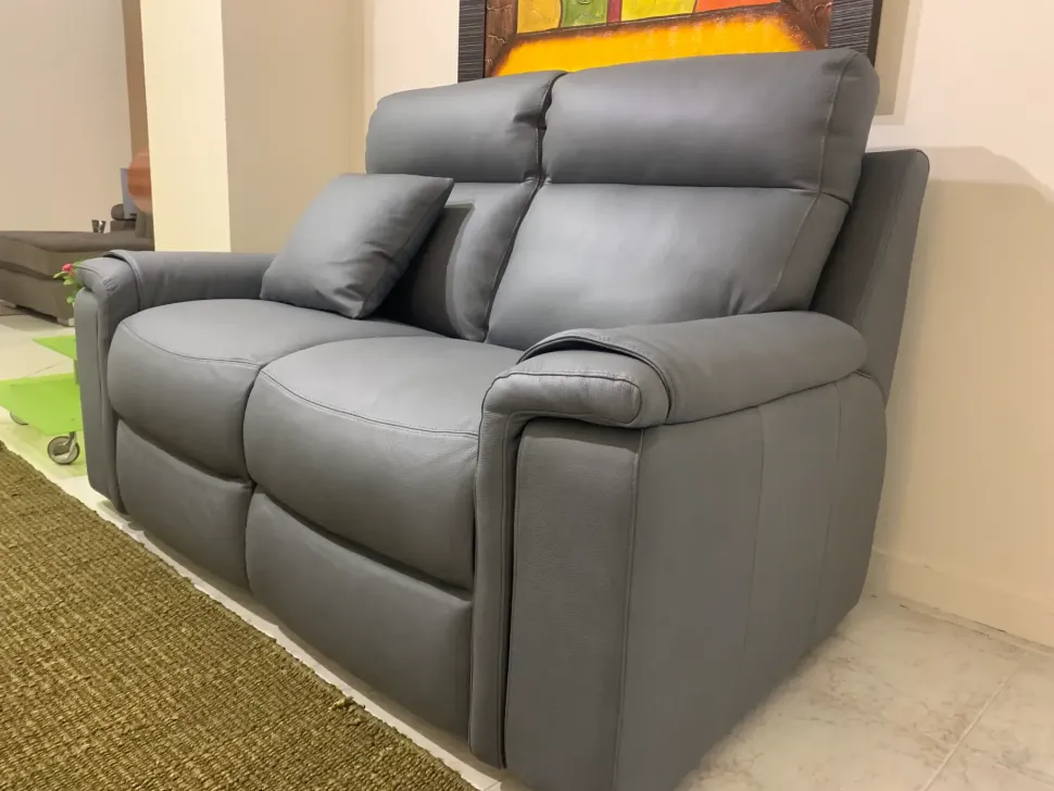 Divano lineare modello Refrain di Artigianale a prezzi convenienti